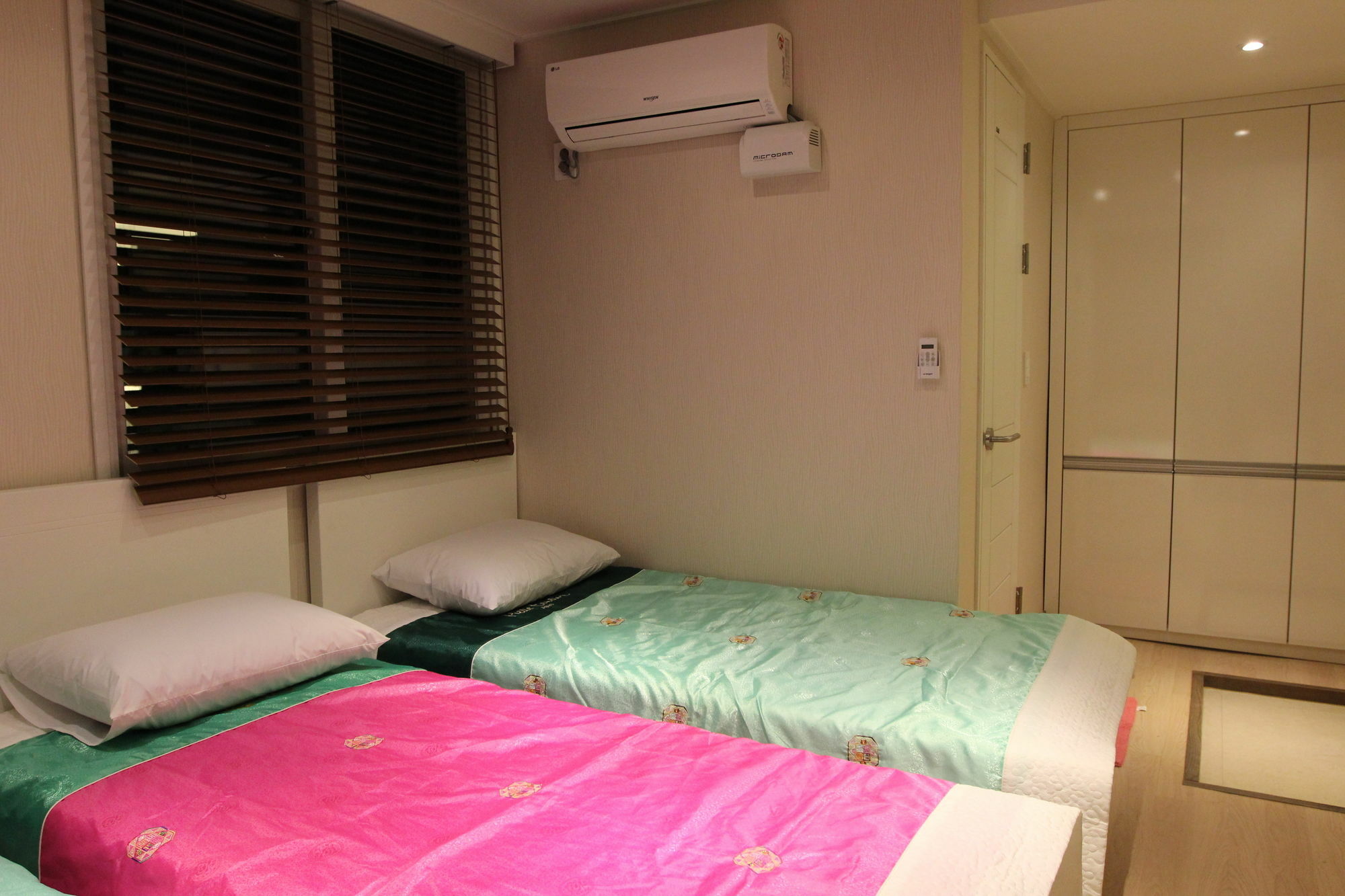 Moon Sun Guesthouse Seoul Exteriör bild
